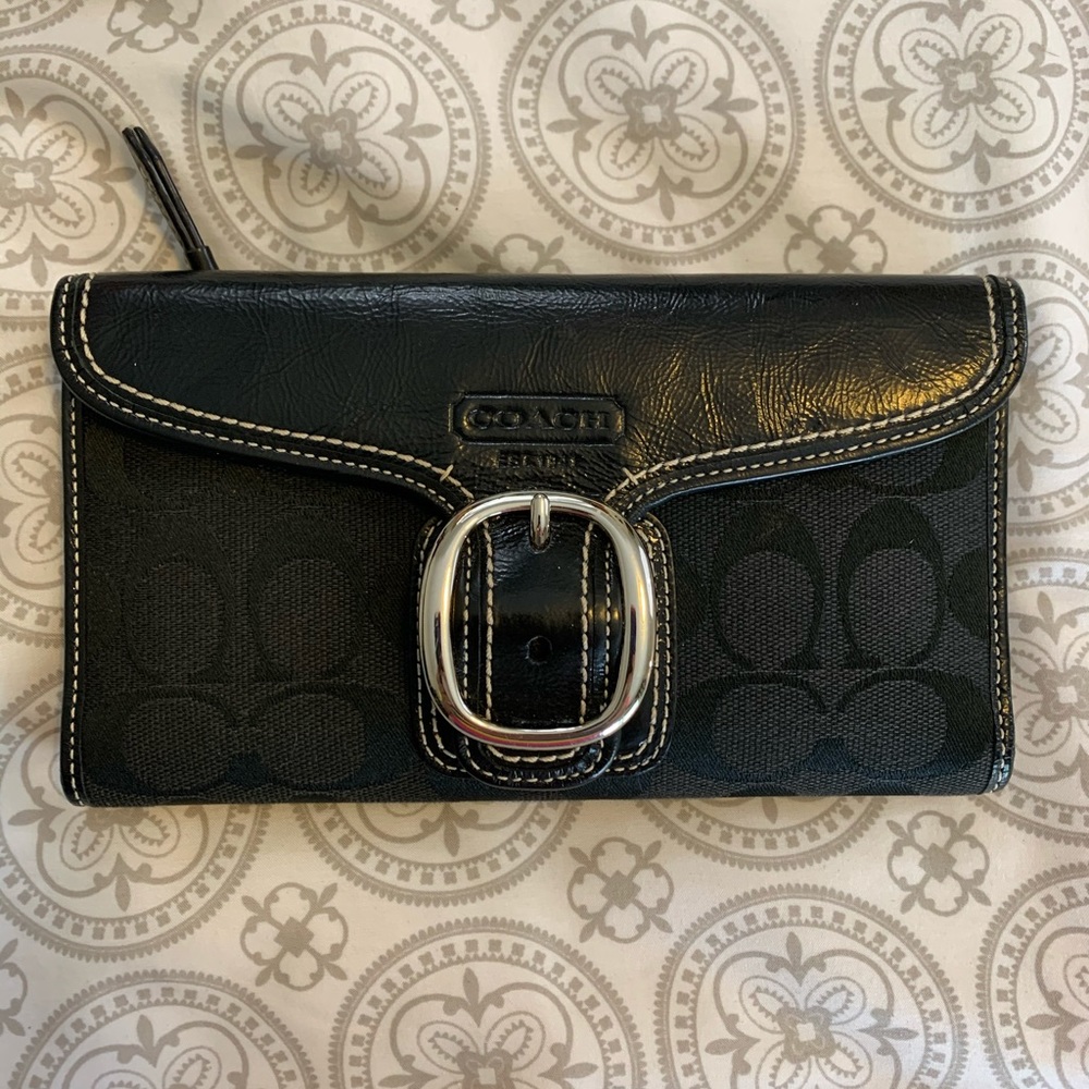 Lightly used COACH WALLET